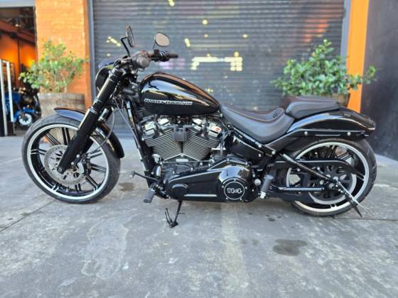HARLEY-DAVIDSON SOFTAIL BREAKOUT HARLEY-DAVIDSON SOFTAIL BREAKOUT